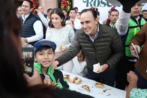 Comparte Manolo rosca de reyes en Villamagia Coahuila Periódico