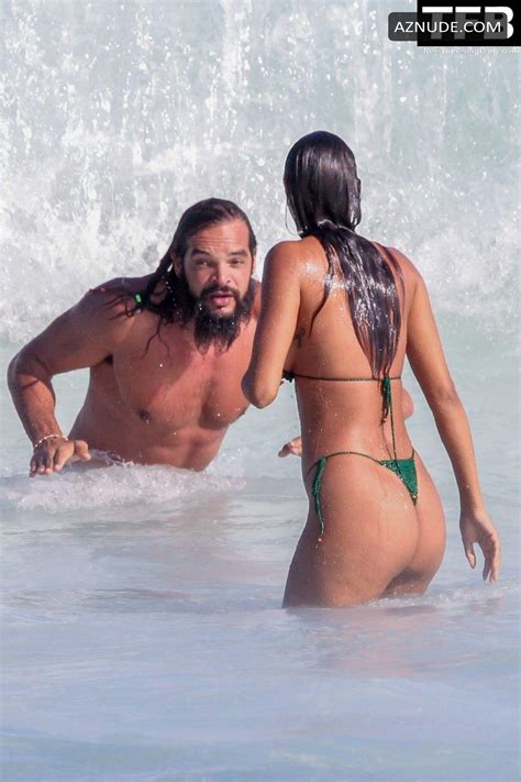 Lais Ribeiro Sexy Seen Showing Off Her Hot Tits And Ass In A Bikini At The Beach In Rio Aznude