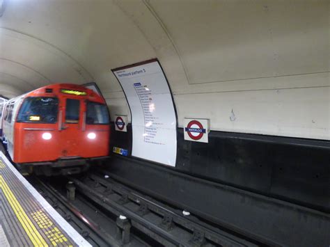 Waterloo Underground Station Bakerloo Line From Waterloo Flickr