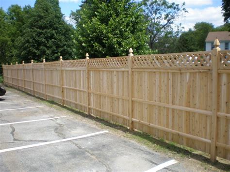 Privacy Fences - Round Hill Fence