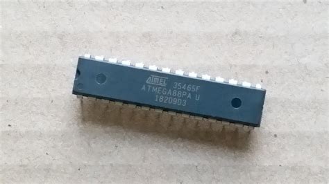 SGeC ATMEGA88PA PU 8 Bit AVR Microcontroller With 8K Bytes In System