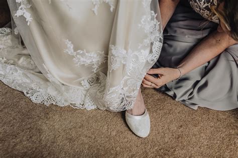 5 Different Wedding Dress Train Lengths