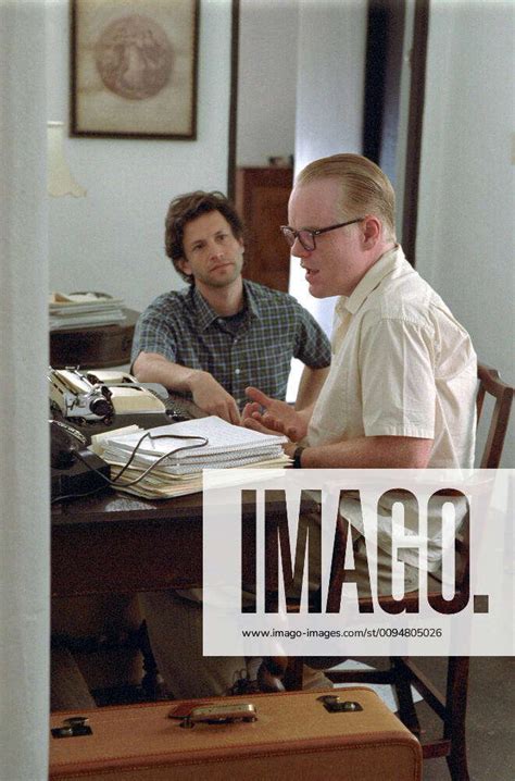 Bennett Miller And Philip Seymour Hoffman Characters And Truman Capote Film Capote Usa Can