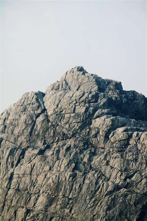 Big Rock Formation on Close-up Photography · Free Stock Photo