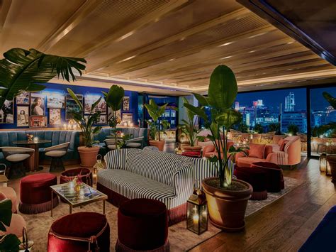 Outdoor Bar & Restaurant | Bar Lis | Thompson Hollywood, by Hyatt