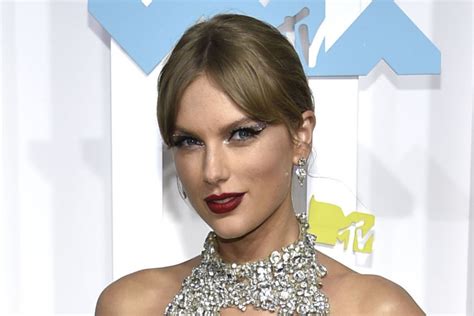 Taylor Swifts Midnights Becomes Spotifys Most Streamed Album In A Single Day Banbury Fm