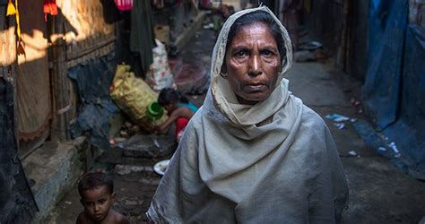 As Rohingya refugee crisis escalates, women emerge as front-line responders