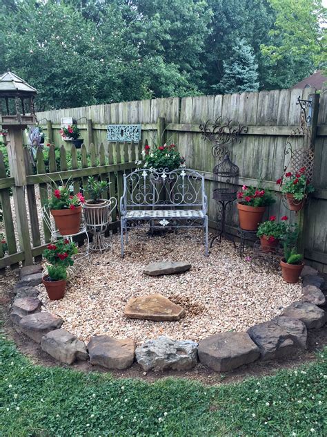 Corner Garden Landscaping Ideas