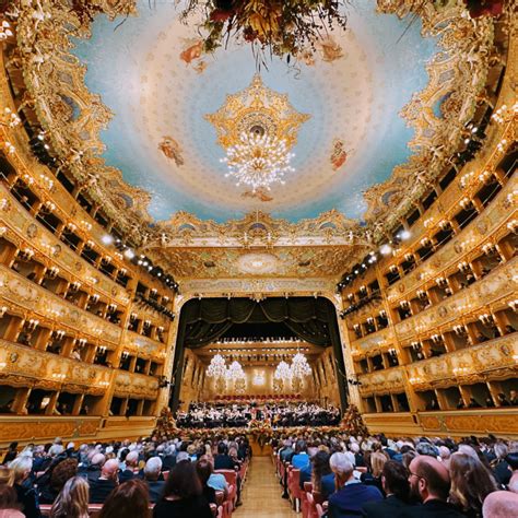 Concerto Di Capodanno Al Teatro La Fenice Di Venezia Sul Podio