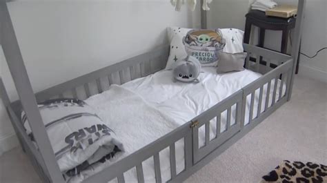 'Diaper Spa' with adult-sized crib where you can spend $1.5k to pamper 'the little one inside of ...