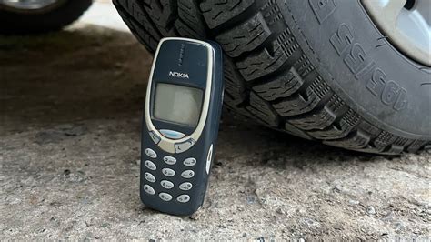 Experiment Nokia 3310 Vs Car Amazing Phone Youtube