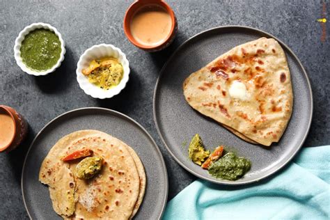 Paratha Recipe (Pan-fried Indian flatbread) - Piping Pot Curry