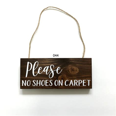 Please No Shoes on Carpet Sign Please Remove Your Shoes Sign | Etsy