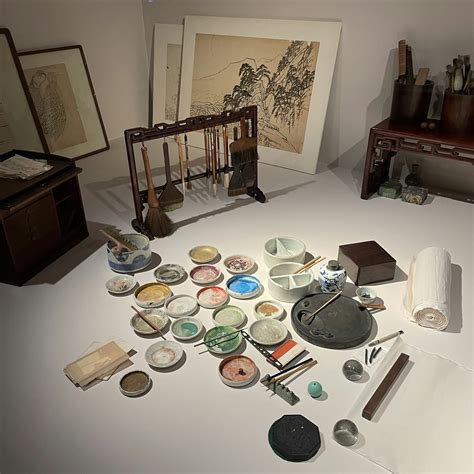 The Professional Painter’s Toolkit: 9 Essential Items for Stunning