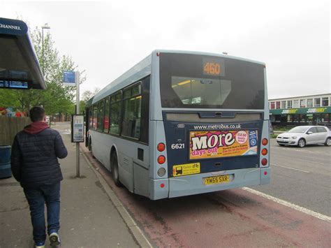 Metrobus 621 YM55SXR Seen In Crawley On Route 460 All Imag Flickr