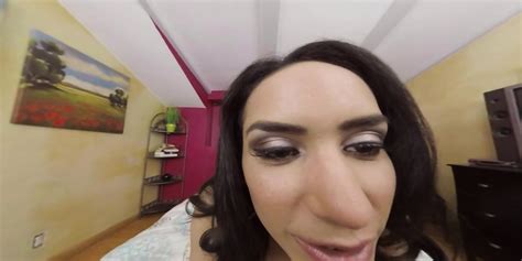 Morena Latina Sexy Vr Tia Cyrus