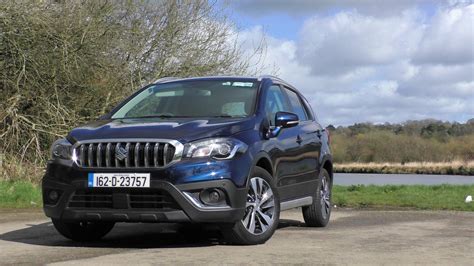 Suzuki SX4 S Cross Review Changing Lanes