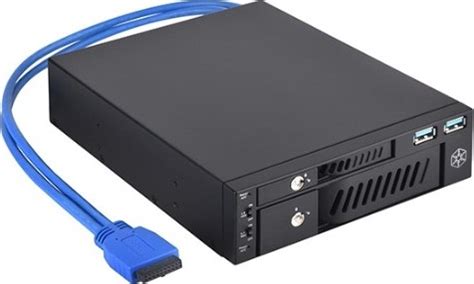 SilverStone FP510 5 25 To 2 5 And 3 5 Hot Swap Drive Bay Adapter 5 25 Drive Bay Black
