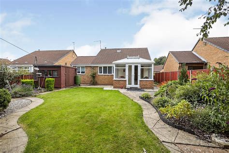 2 Bedroom Detached Bungalow For Sale In Hereford Close Beverley Hu17