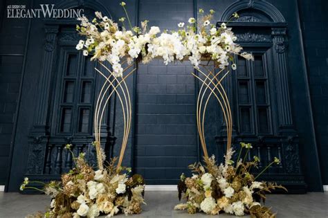 Royal Blue And Gold Wedding The Perfect Jewel Tones Blue Gold Wedding