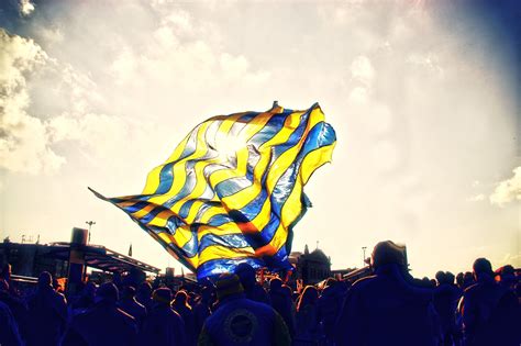 Fenerbahce Soccer Clubs Sun Rays Wallpaper - Resolution:2048x1365 - ID ...