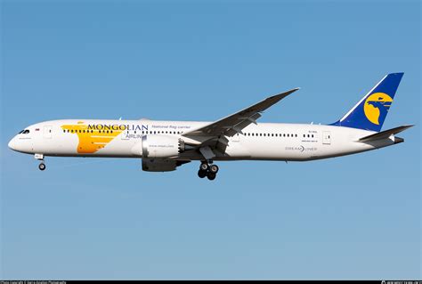 Ei Mgl Miat Mongolian Airlines Boeing Dreamliner Photo By