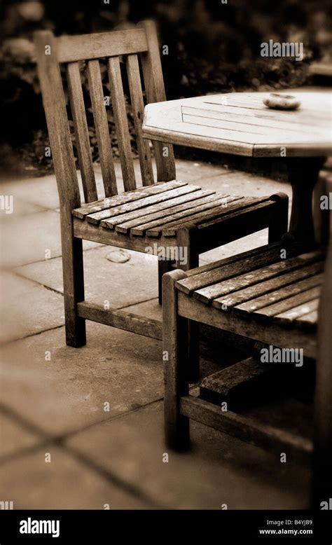 outdoor wooden garden furniture Stock Photo - Alamy