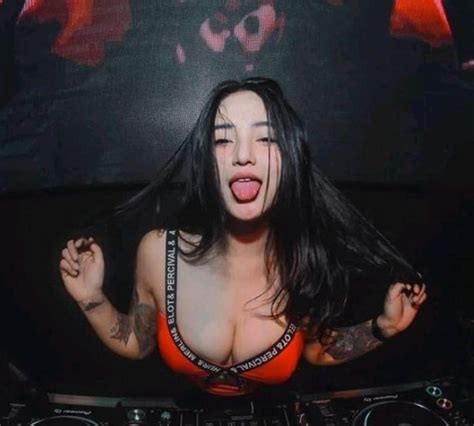 Hottieeeee Bandicam 2022 04 04 01 03 10 739 Porn Pic