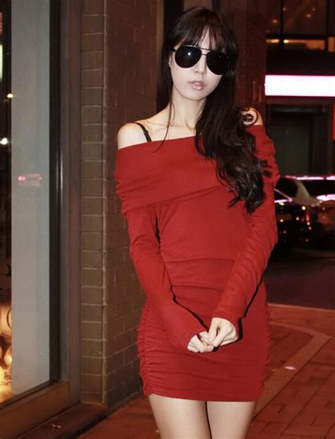 Korean New Fashion Red Color Boat Neck Long Sleeve Dress Slim Wear Ruched Sexy Lady Night Club