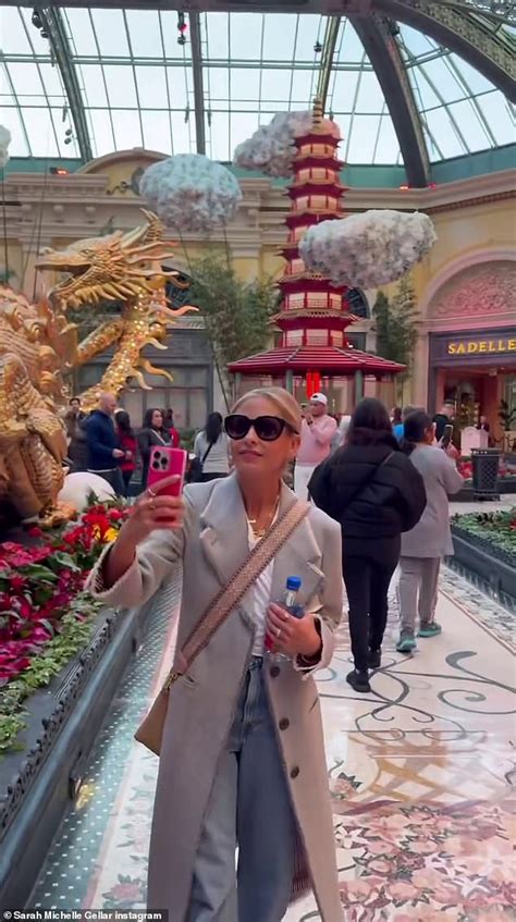 Sarah Michelle Gellar Dazzles In Black Leather Hot Pants And A Crop Top For Trip To Las Vegas