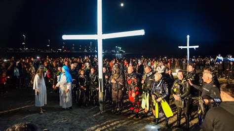 Viernes Santo Hoy se realiza el Vía Crucis Submarino