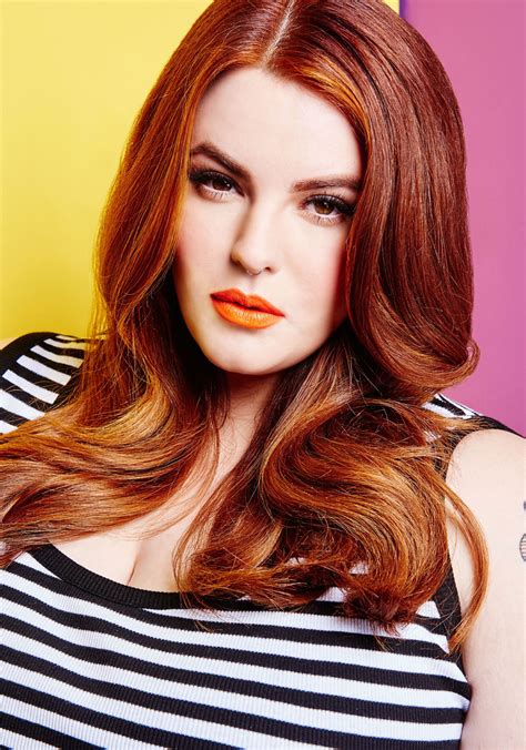 Tess Holliday gives us her summer styling tips for curvier girls