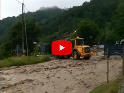 Meteo Cronaca Diretta Video Reggio Emilia Forte Nubifragio A Ponte