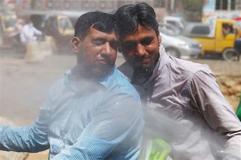 Pakistan Heat Wave Photos Of Karachi Amid Deadly High Temperatures