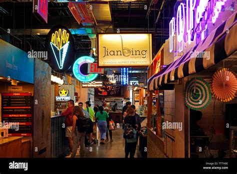 Dekalb market hall food hall hi-res stock photography and images - Alamy