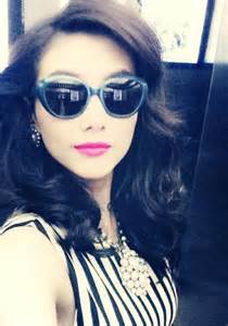 Trấn Thành đi chơi cùng người yêu hot girl