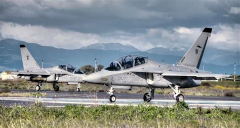 Pin su aerei militari