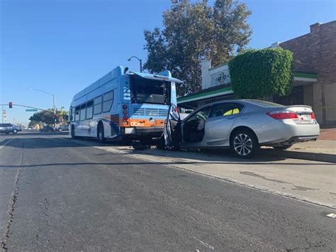 Santa Ana Driver Dead After Crashing Into Stopped Octa Bus Countynews Tv