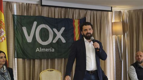 Im Genes De La Presentaci N Del Candidato A La Alcald A De Almer A Por