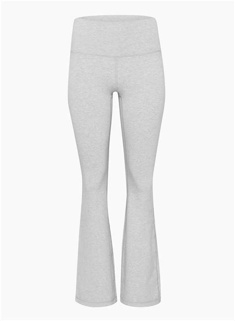 Tna HOLD IT ATMOSPHERE FLARE HI RISE LEGGING Aritzia INTL