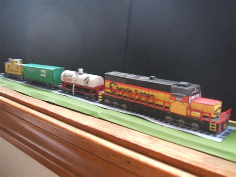 Paper Train model by Allhallowseve31 on DeviantArt