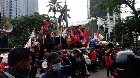 Waspada Macet Buruh Berencana Gelar Demo Di Surabaya Hari Ini Tuntut