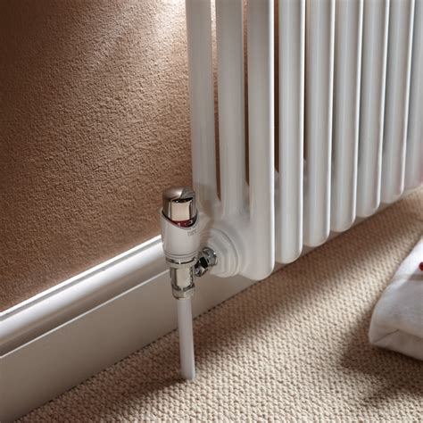 Drayton Trv4 Classic Thermostatic Radiator Valve 15mm Angled With Lockshield Toolstation