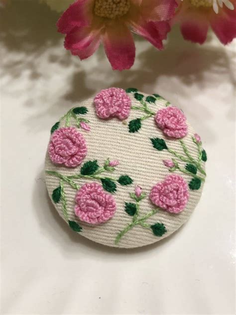 40mm ハンドメイド 薔薇 刺繍ブローチ 手刺繍 立体刺繍 ブローチ 花刺繍その他｜売買されたオークション情報、yahooの商品情報を