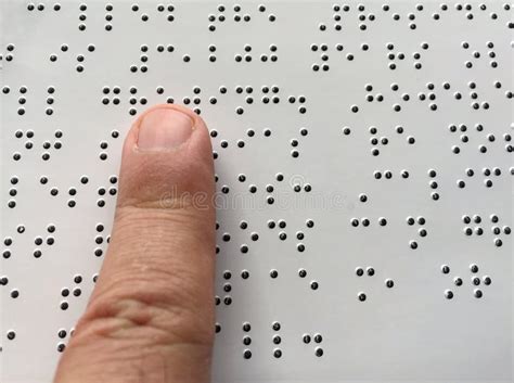 Alfabeto De Braille En El Libro Blanco Imagen De Archivo Imagen De