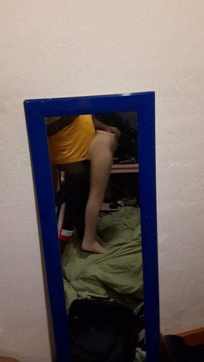 Muñeca sexual mitad gay de 18 años xHamster