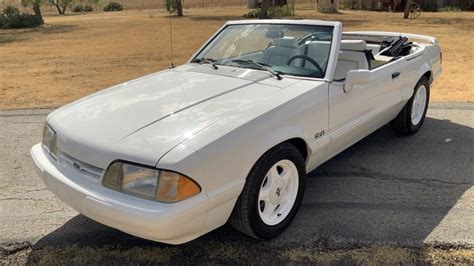 1993 Ford Mustang LX Convertible for Sale at Auction - Mecum Auctions