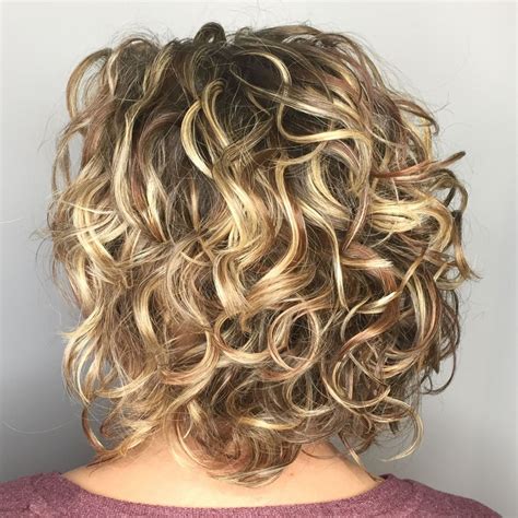 Enchanting Curly Bob Haircut Ideas For Medium Curly Hair