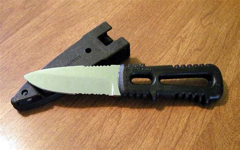 GERBER FIXED BLADE KNIVES