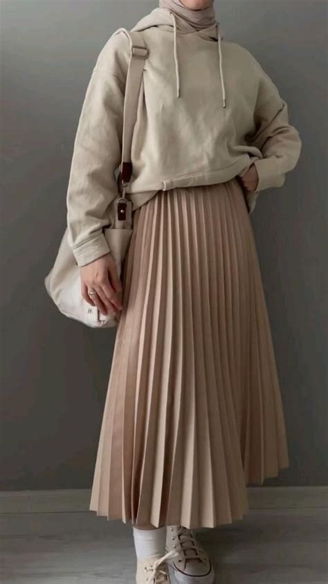 Pin By Aya On Pins By You Everyday Fashion Outfits Hijabi Outfits